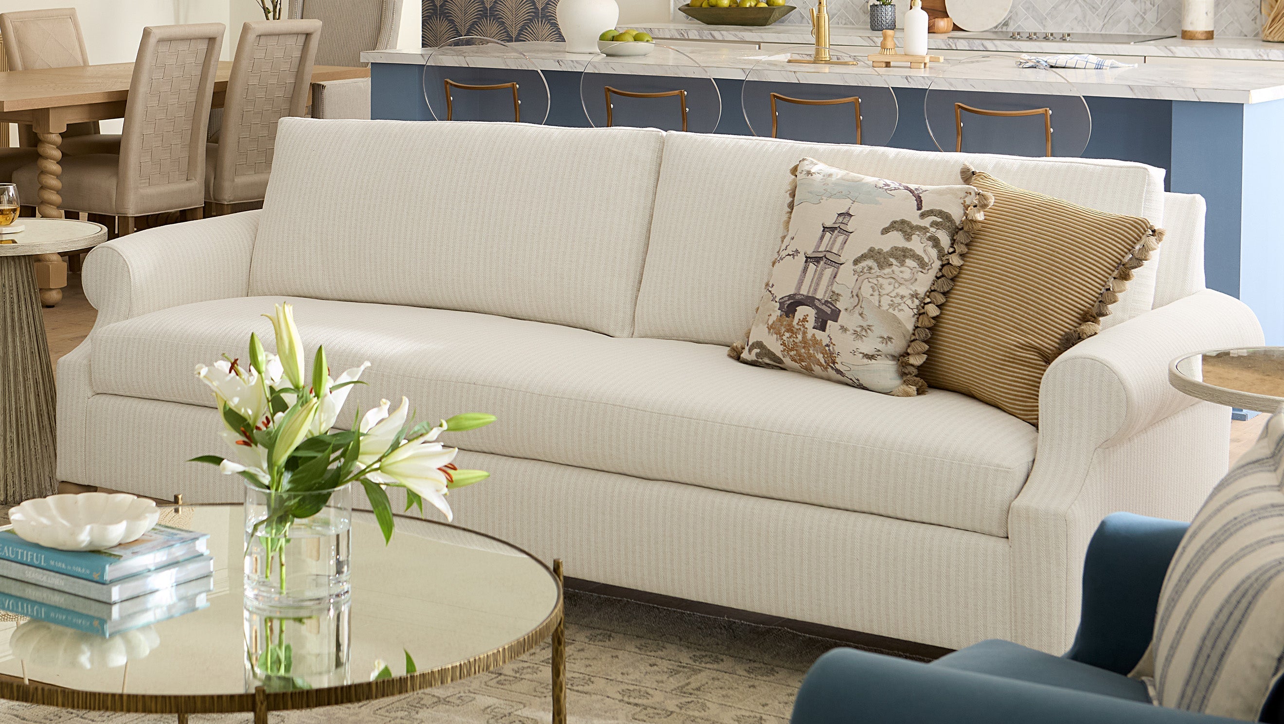 Sofas, Settees & Loveseats