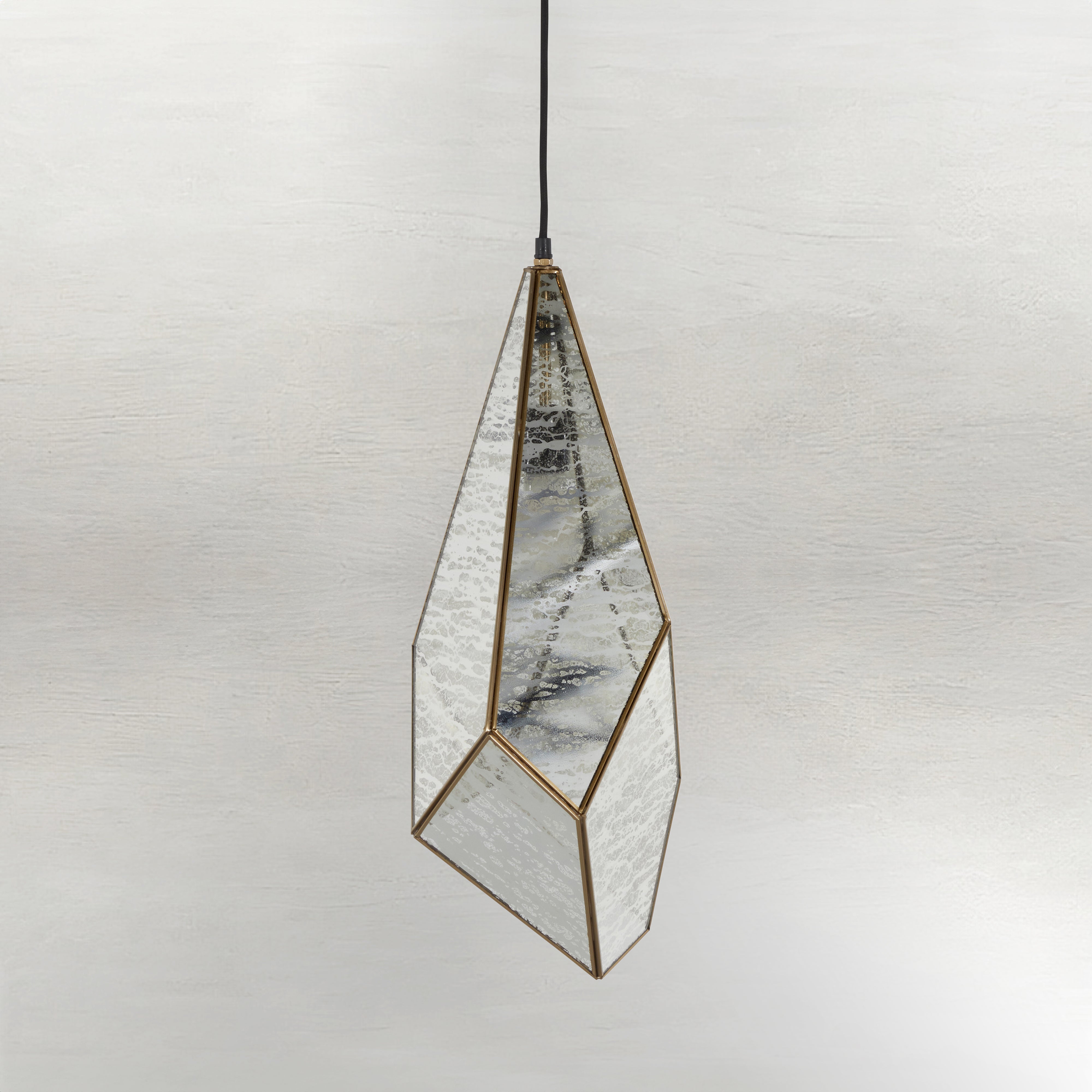 Mara Pendant