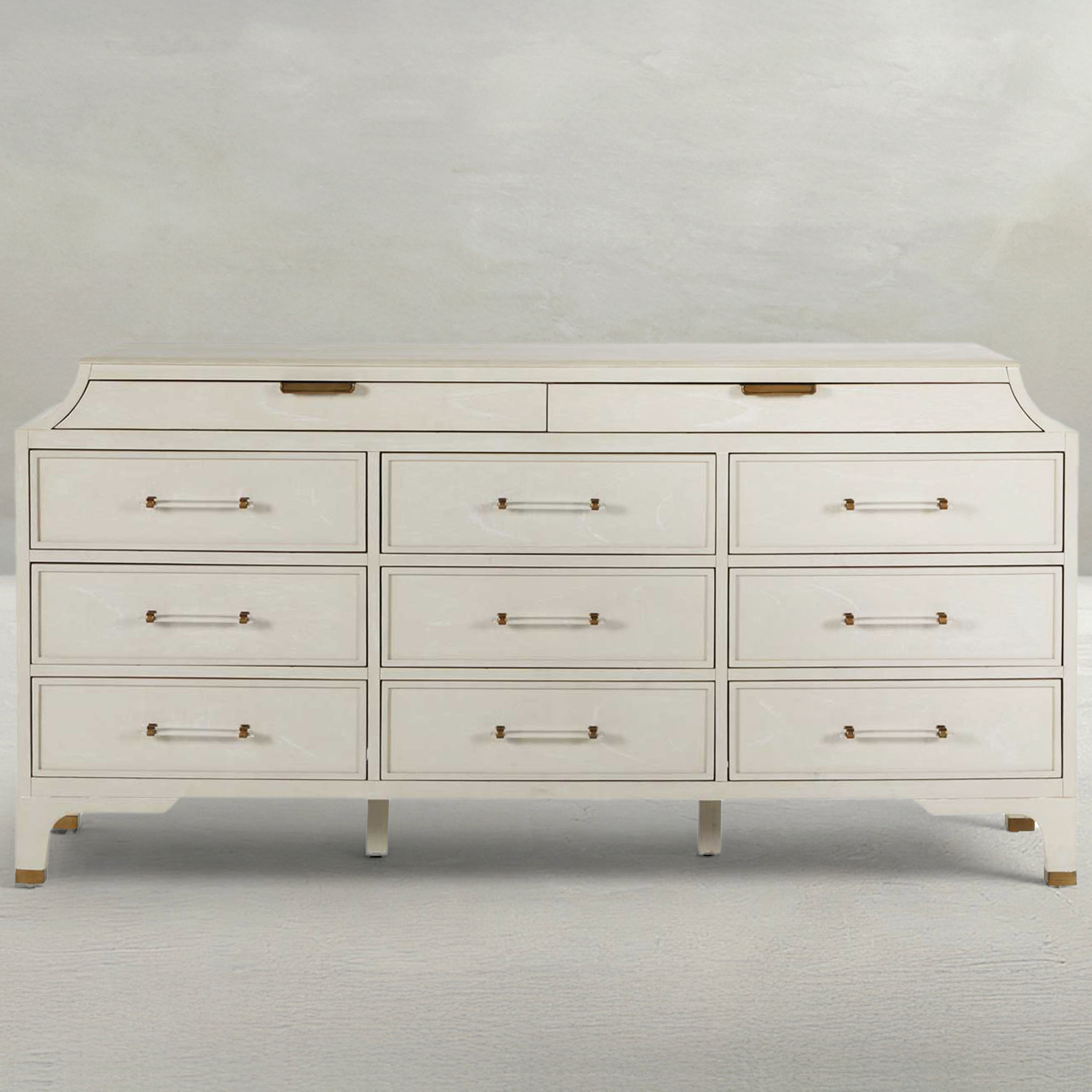Alexandra Dresser